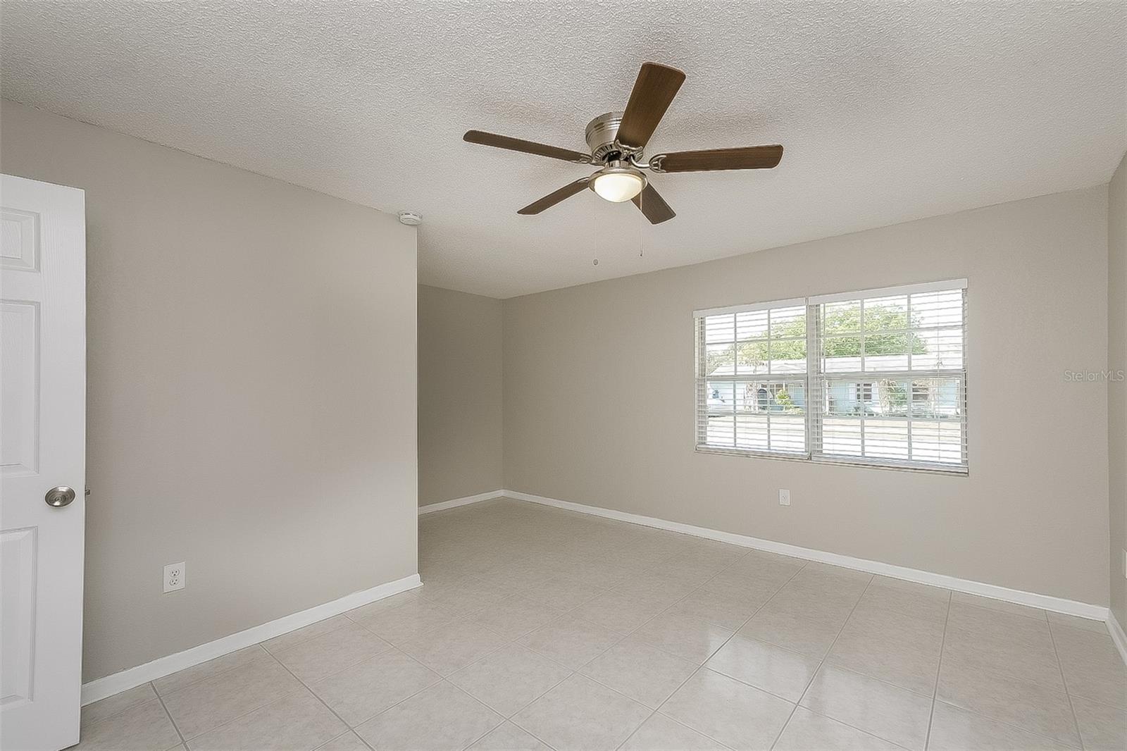 2012 LIVE OAK DR, PLANT CITY, FL, 33566