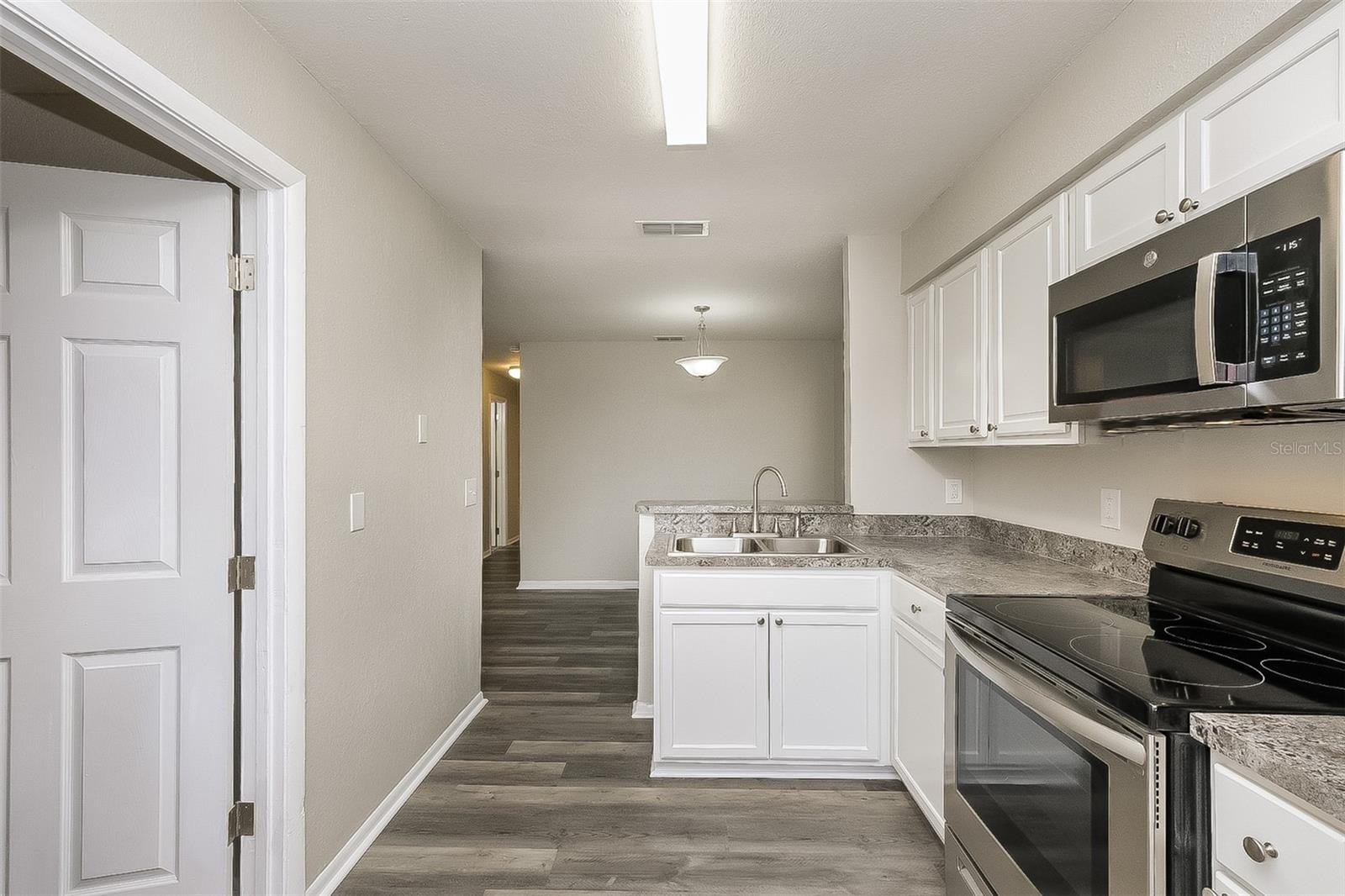 2012 LIVE OAK DR, PLANT CITY, FL, 33566
