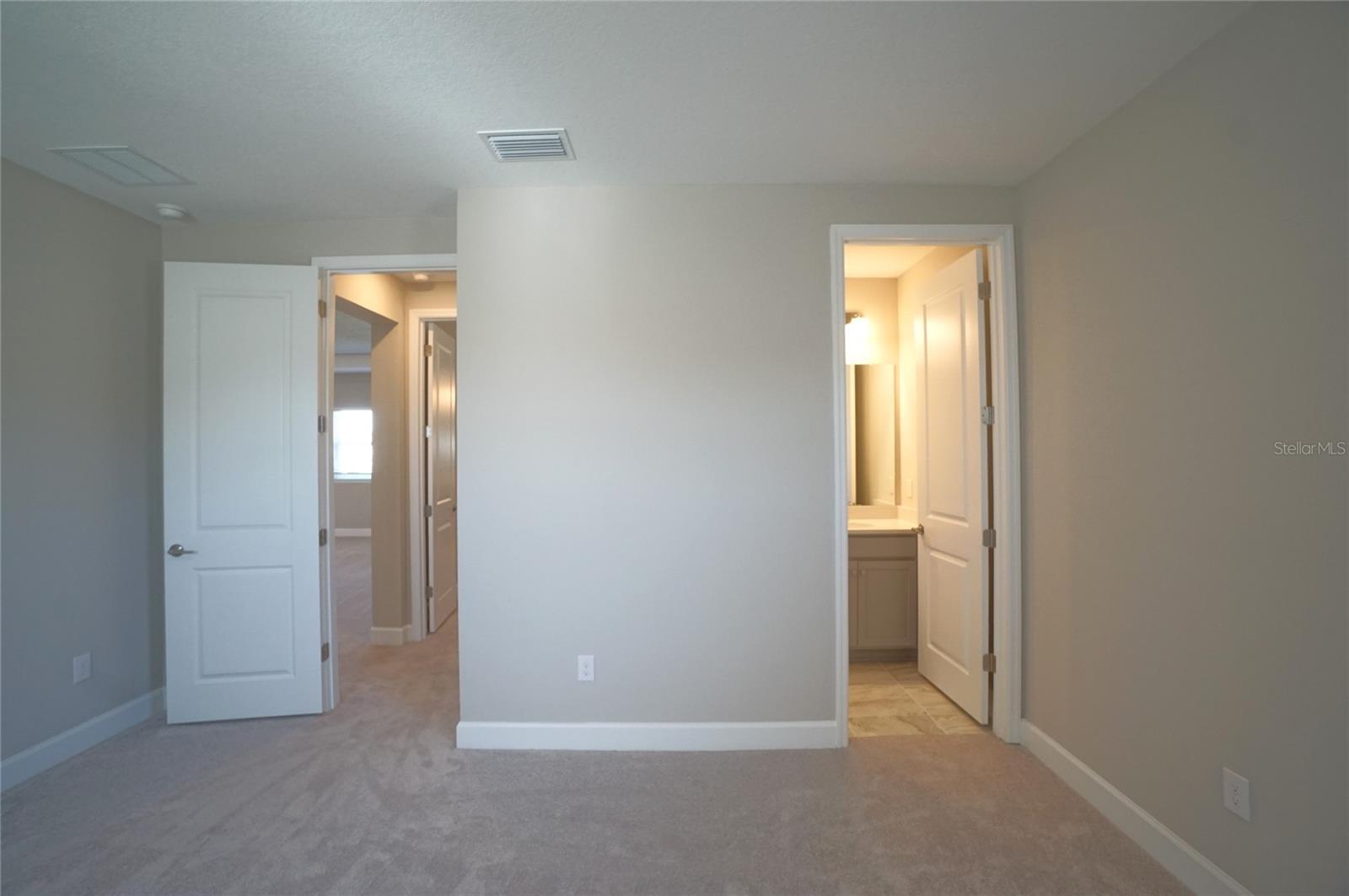 34013 ANCHOR LIGHT LN, WESLEY CHAPEL, FL, 33543