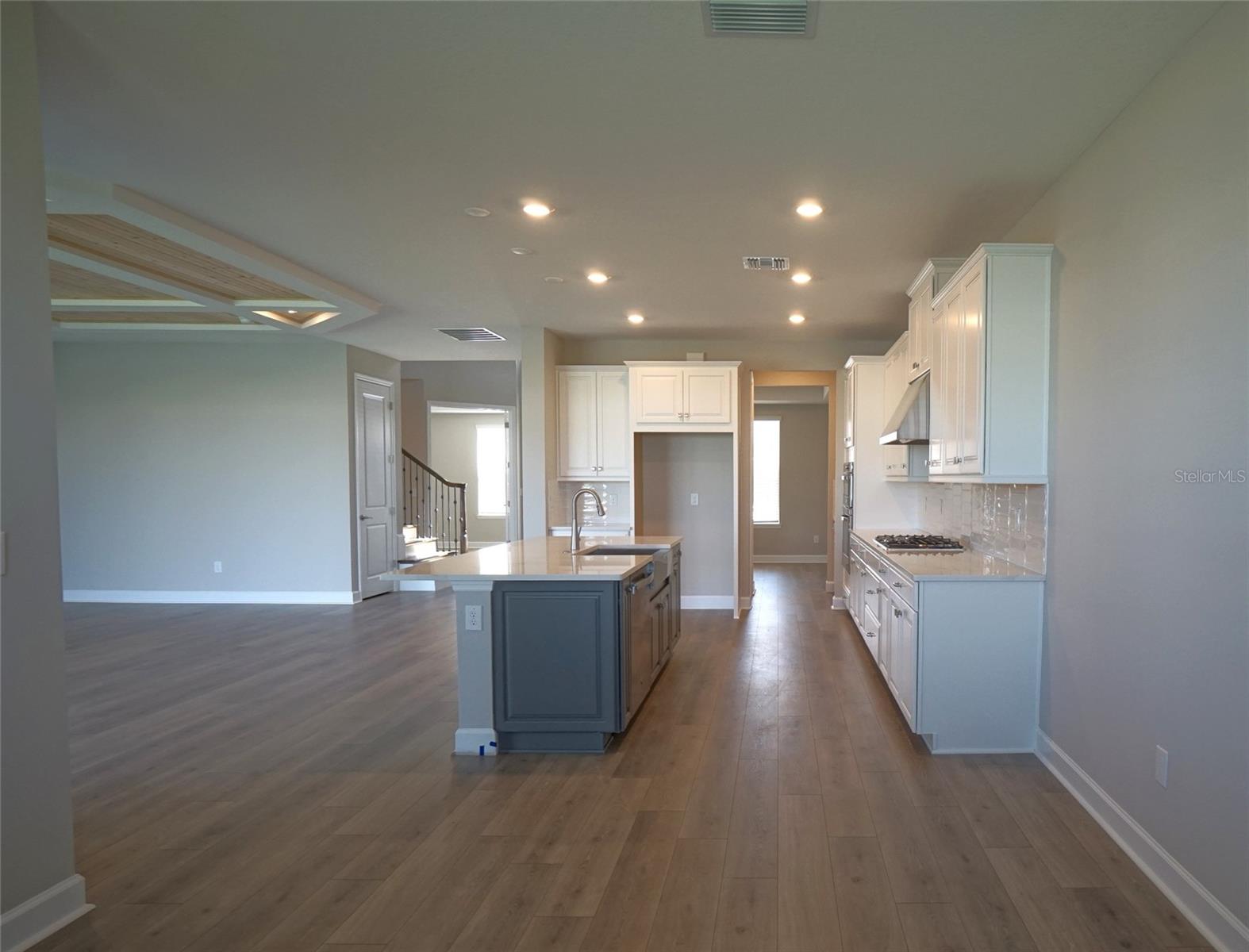 34013 ANCHOR LIGHT LN, WESLEY CHAPEL, FL, 33543