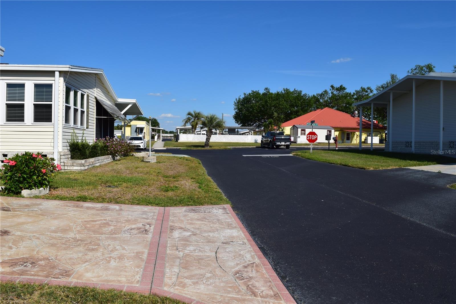 37533 RIO LN, ZEPHYRHILLS, FL, 33541