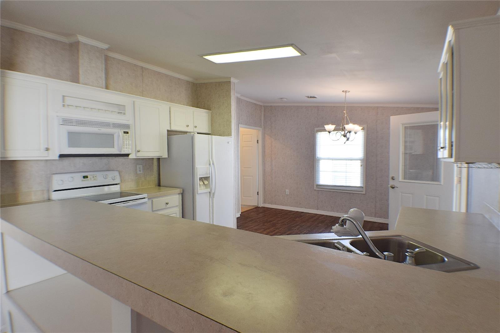 37533 RIO LN, ZEPHYRHILLS, FL, 33541