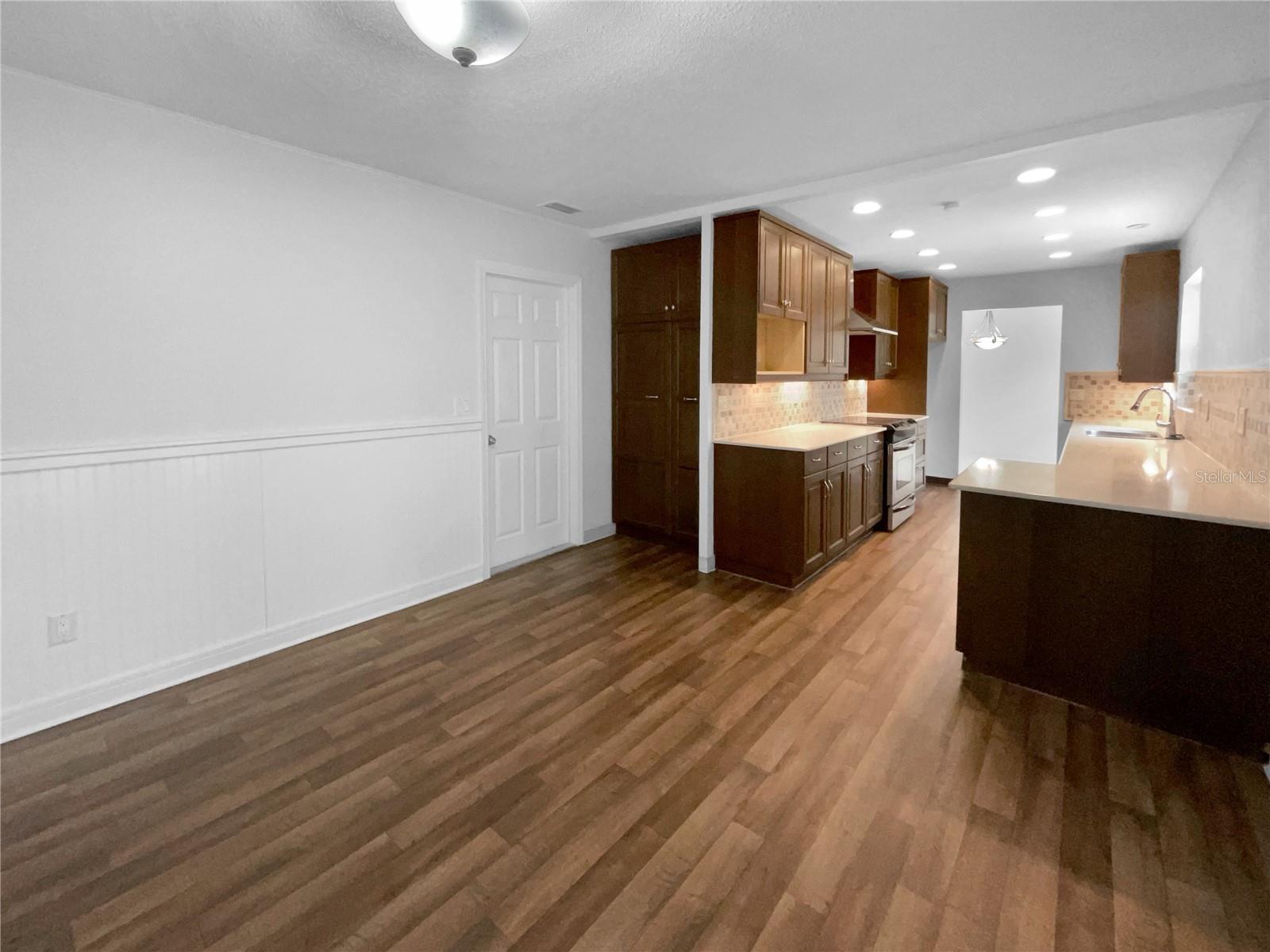 211 KINGS ROW, SEFFNER, FL, 33584