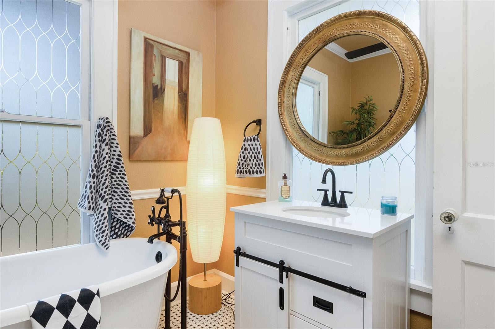 2910 BURLINGTON AVE N, ST PETERSBURG, FL, 33713