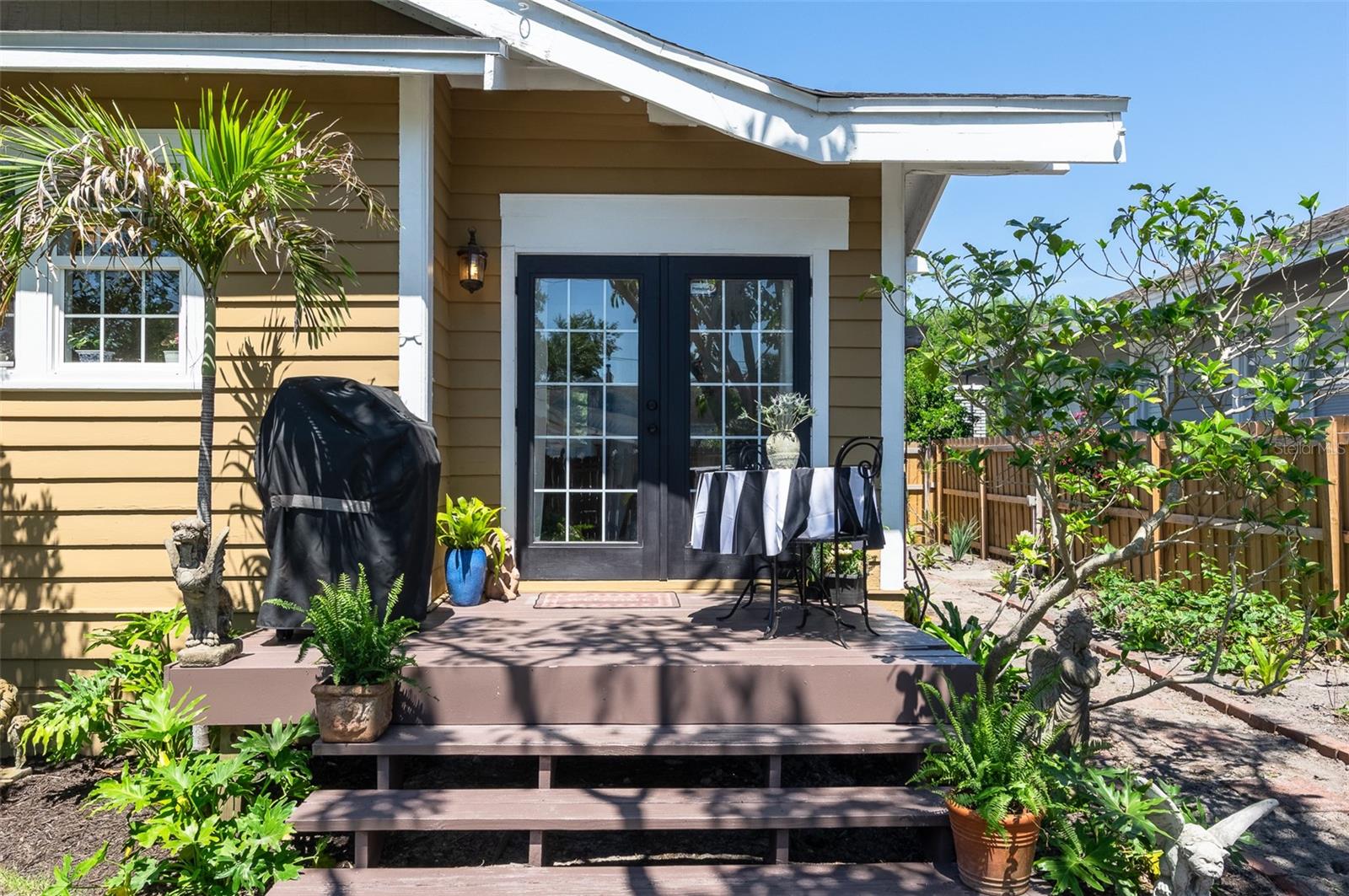 2910 BURLINGTON AVE N, ST PETERSBURG, FL, 33713