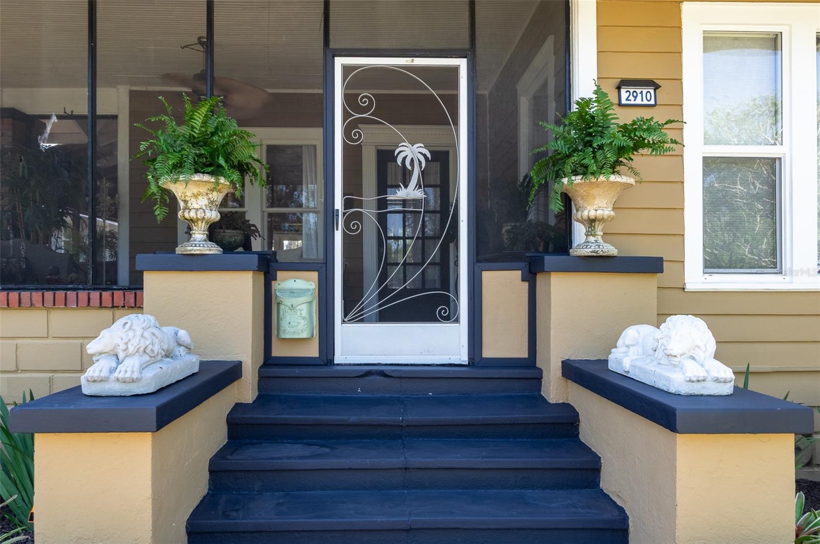 2910 BURLINGTON AVE N, ST PETERSBURG, FL, 33713