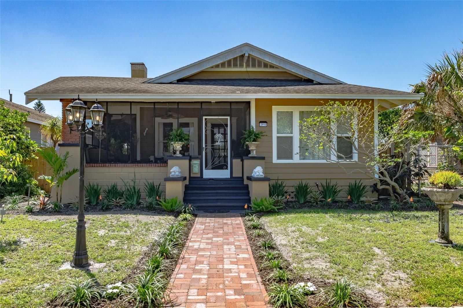 2910 BURLINGTON AVE N, ST PETERSBURG, FL, 33713