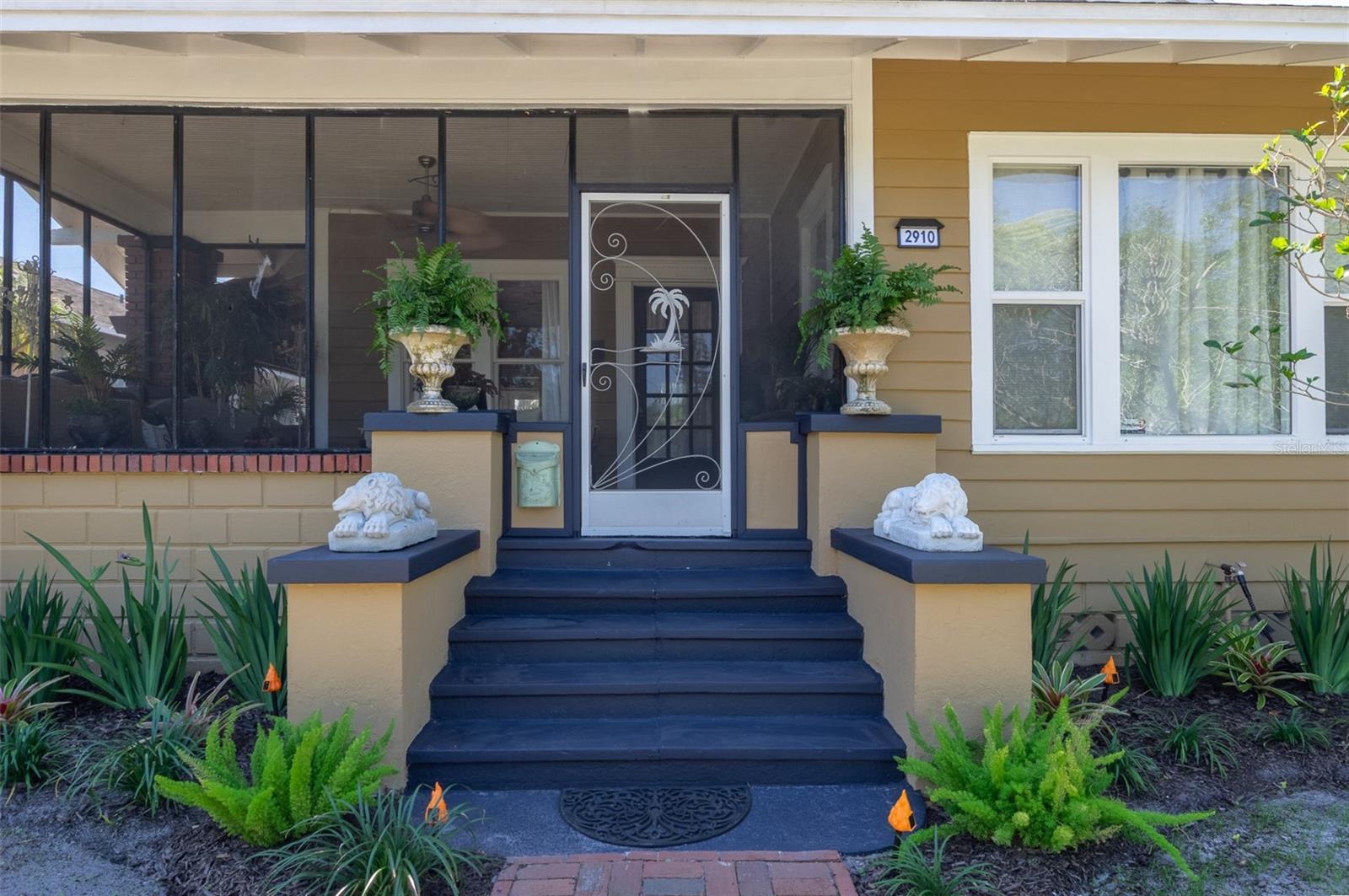 2910 BURLINGTON AVE N, ST PETERSBURG, FL, 33713