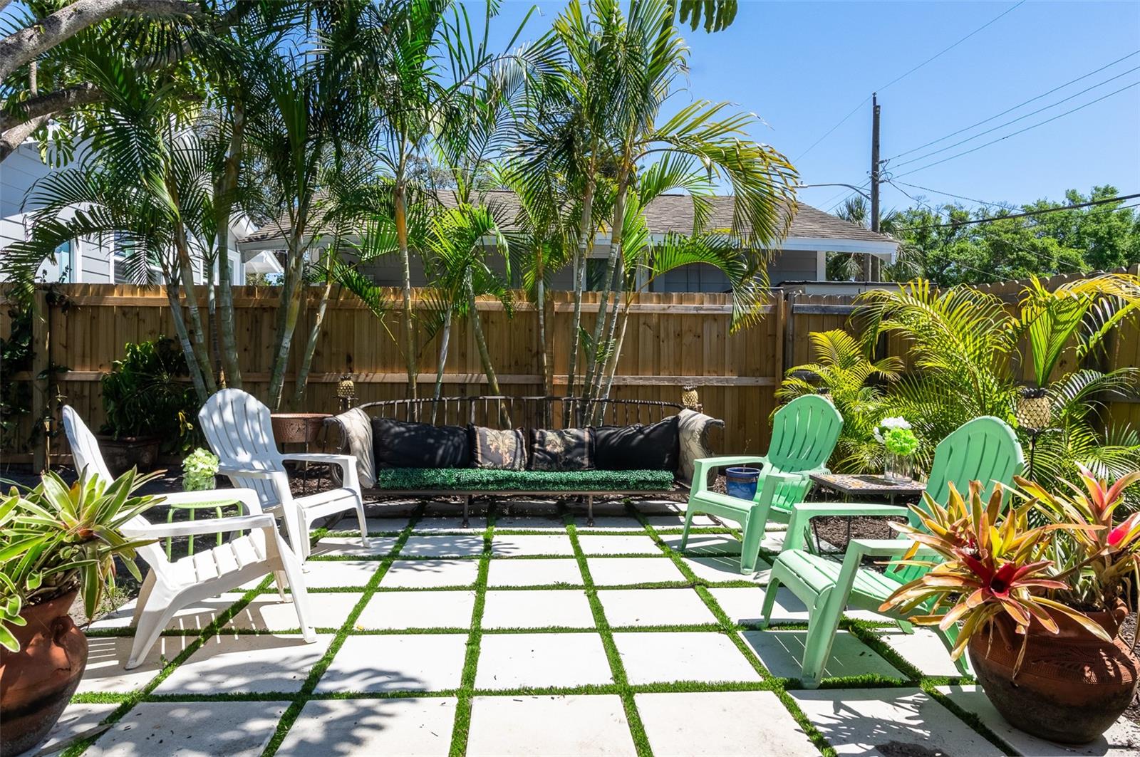 2910 BURLINGTON AVE N, ST PETERSBURG, FL, 33713