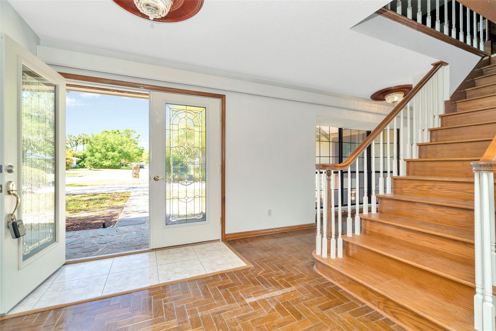 1401 N RIVERHILLS DR, TEMPLE TERRACE, FL, 33617
