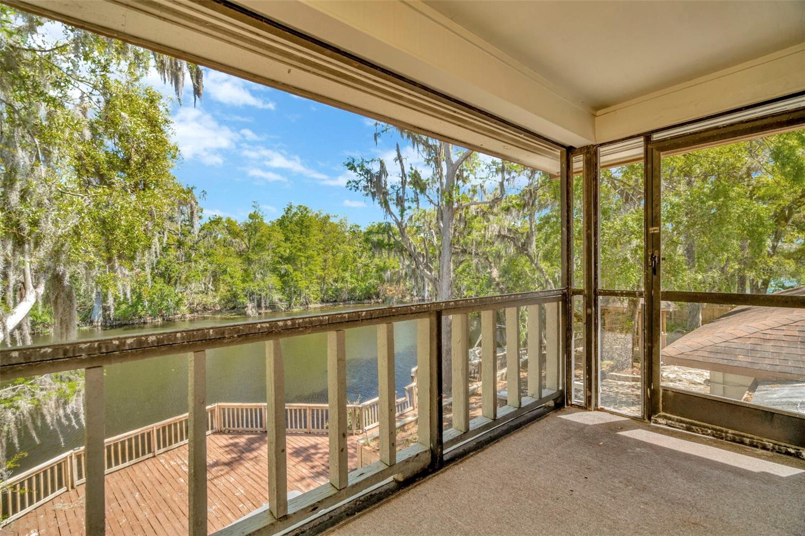 1401 N RIVERHILLS DR, TEMPLE TERRACE, FL, 33617