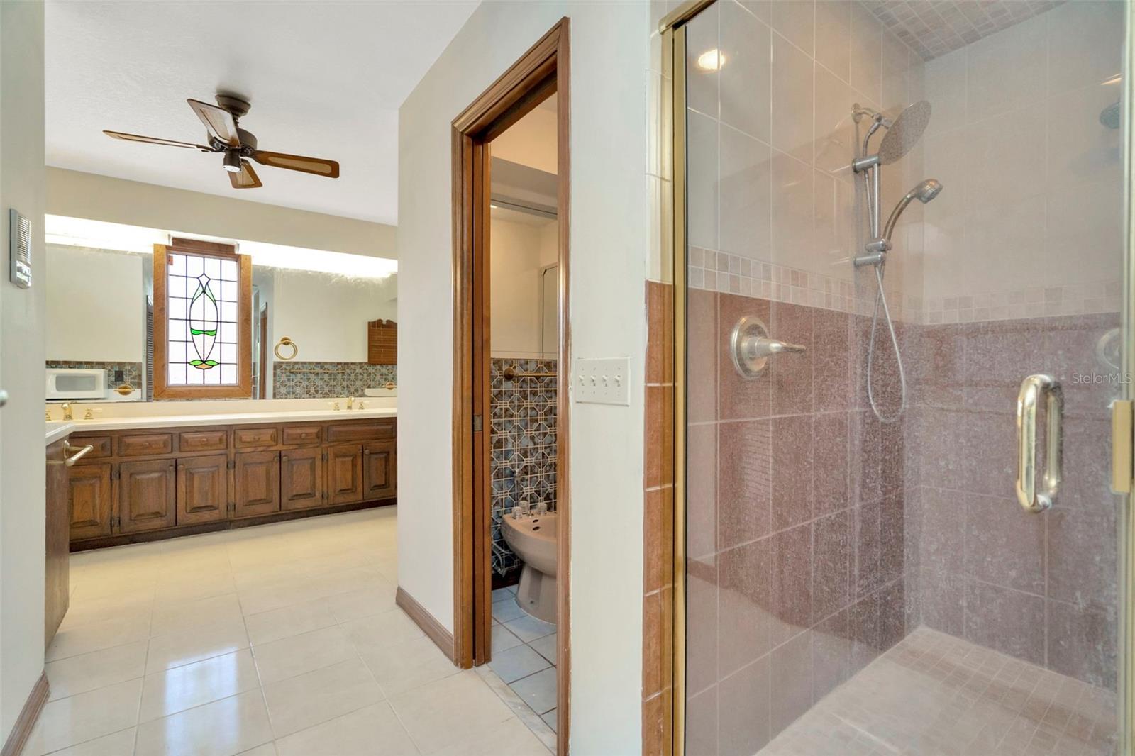 1401 N RIVERHILLS DR, TEMPLE TERRACE, FL, 33617