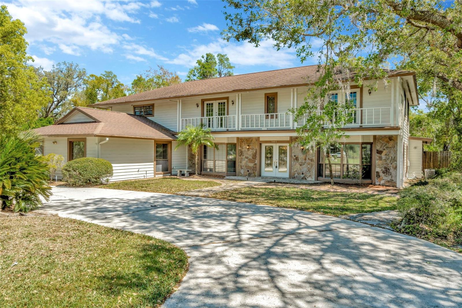 1401 N RIVERHILLS DR, TEMPLE TERRACE, FL, 33617