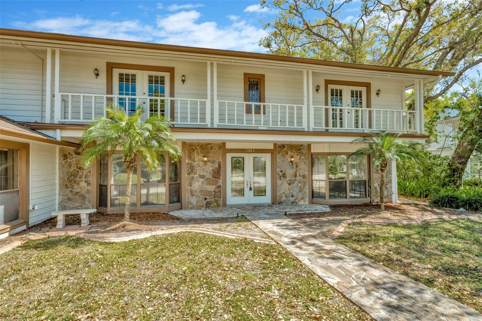 1401 N RIVERHILLS DR, TEMPLE TERRACE, FL, 33617