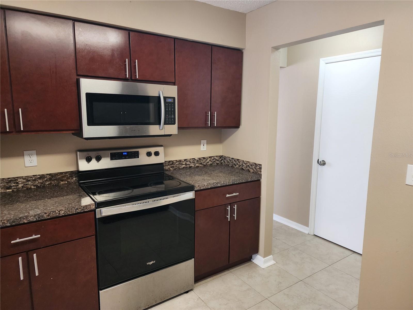 10801 CANDLE STICK LN, RIVERVIEW, FL, 33579