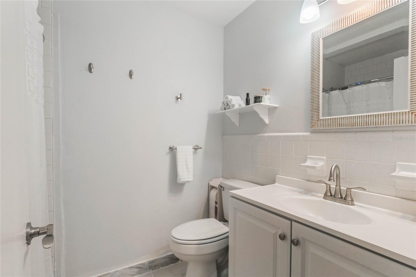 2070 KEYES LN, DELTONA, FL, 32738
