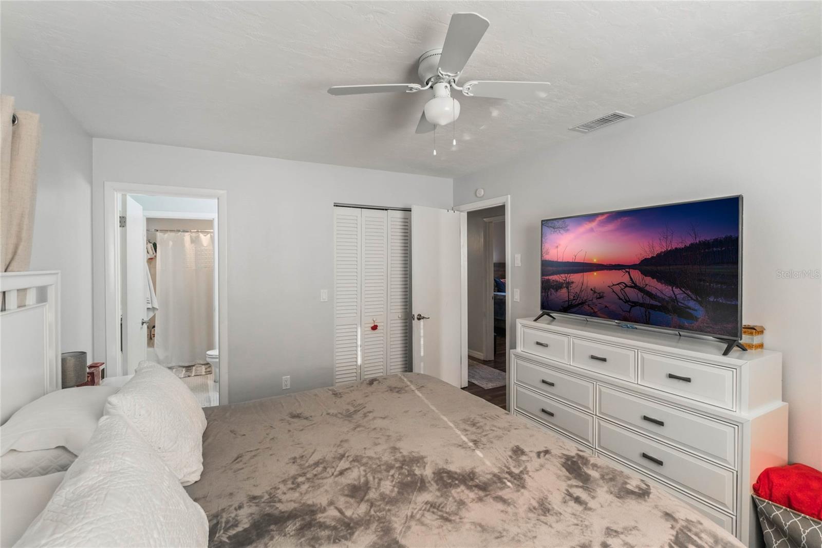 2070 KEYES LN, DELTONA, FL, 32738