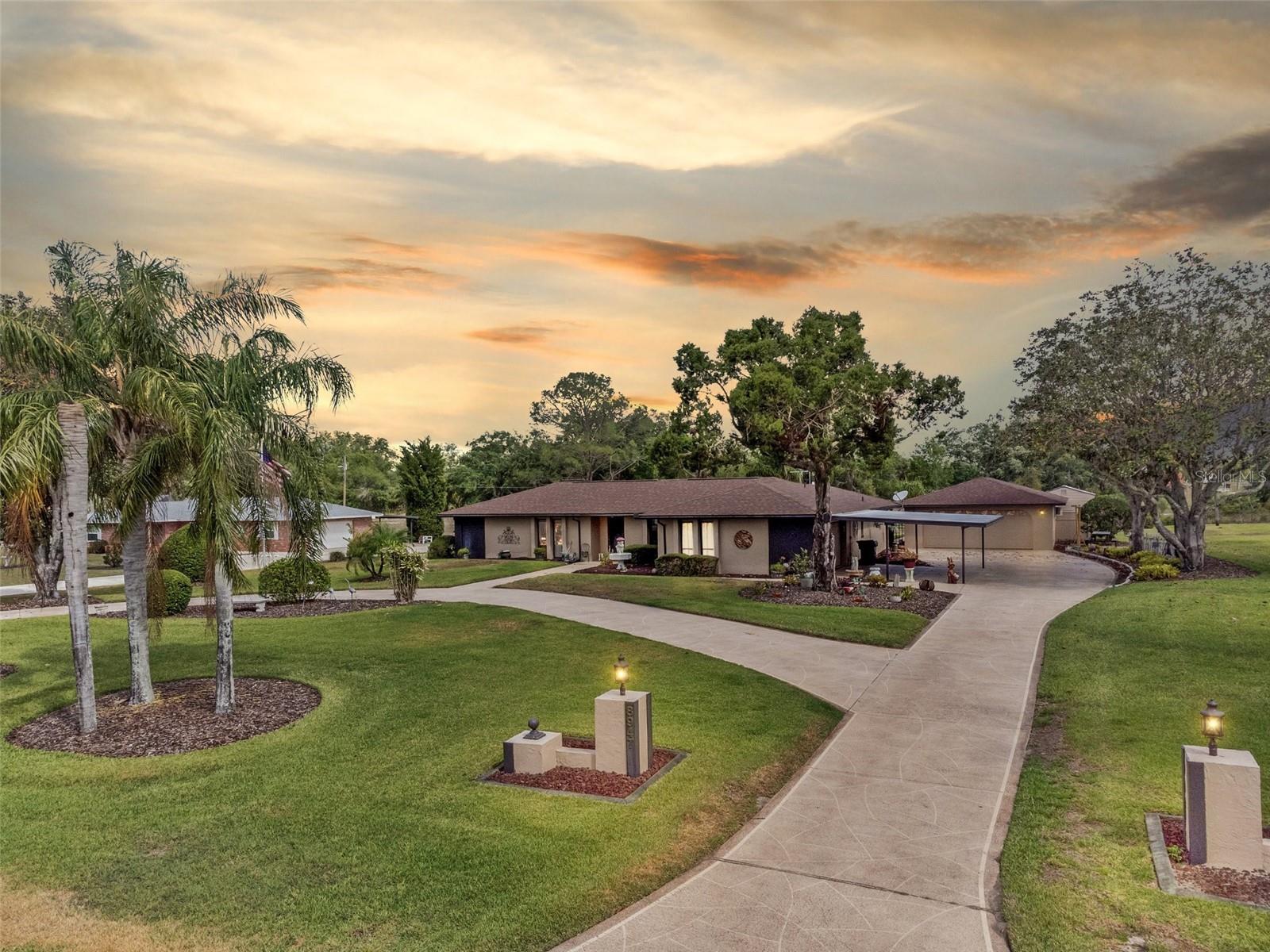 8947 OAKWOOD DR, LAKE WALES, FL, 33898