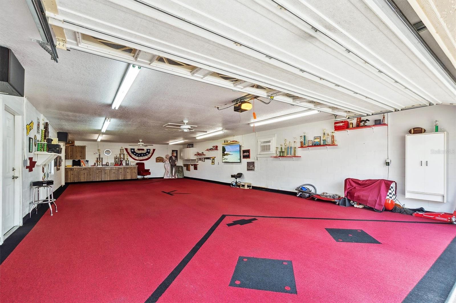8947 OAKWOOD DR, LAKE WALES, FL, 33898