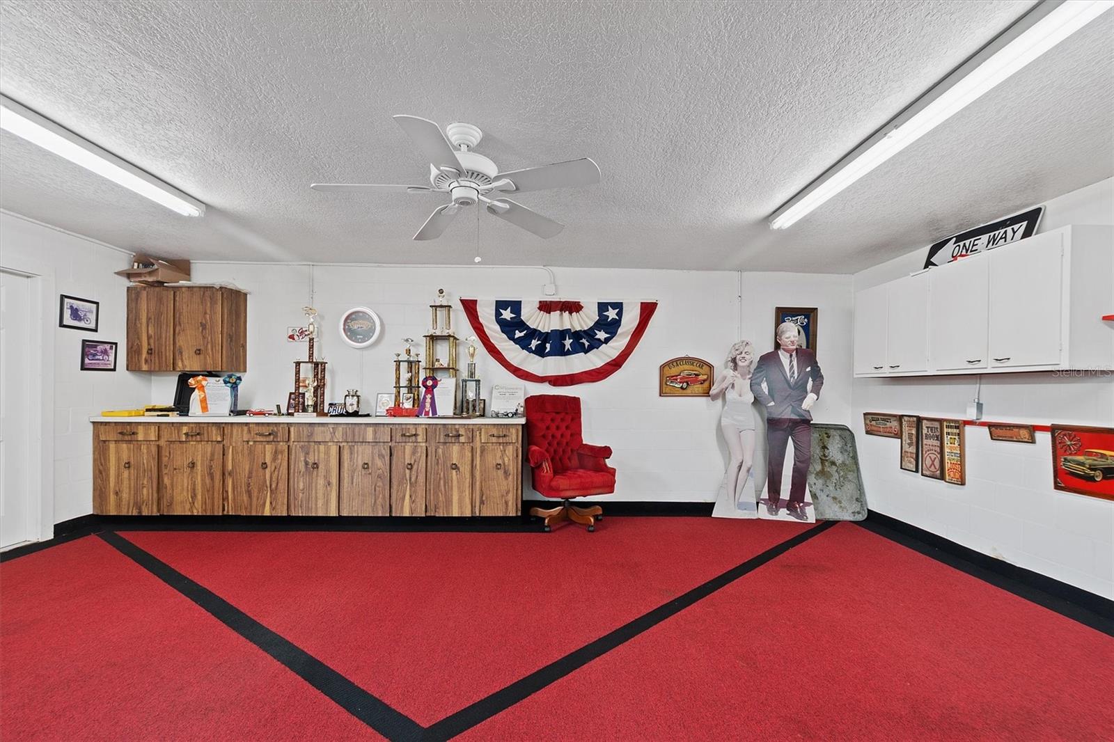 8947 OAKWOOD DR, LAKE WALES, FL, 33898