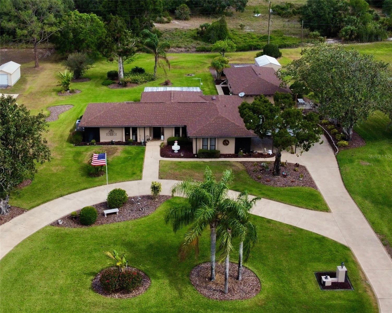 8947 OAKWOOD DR, LAKE WALES, FL, 33898