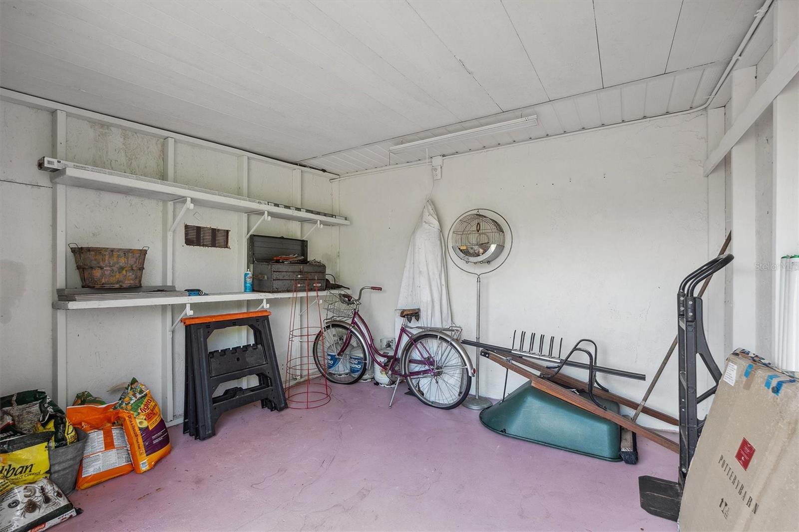 8947 OAKWOOD DR, LAKE WALES, FL, 33898