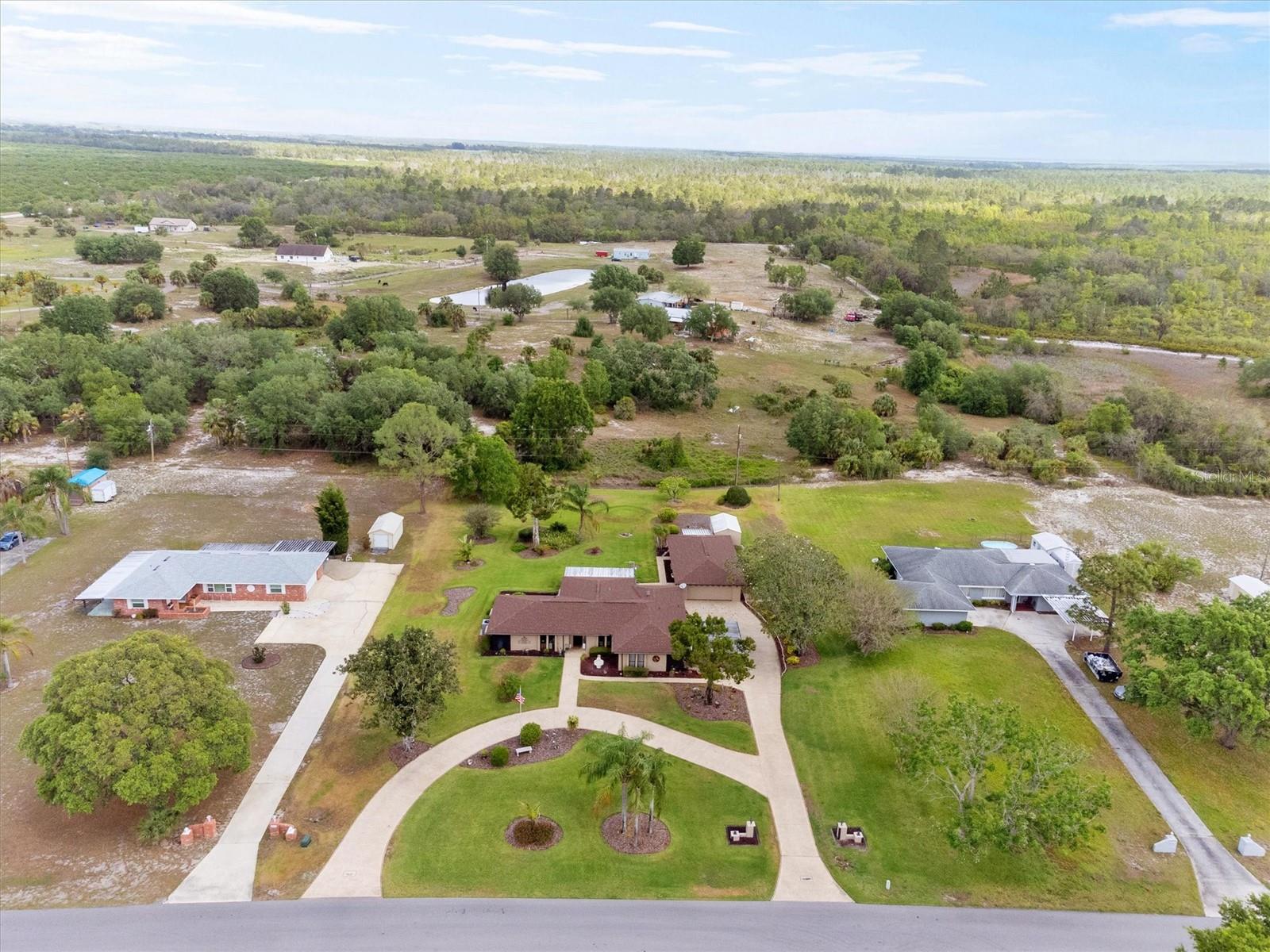 8947 OAKWOOD DR, LAKE WALES, FL, 33898