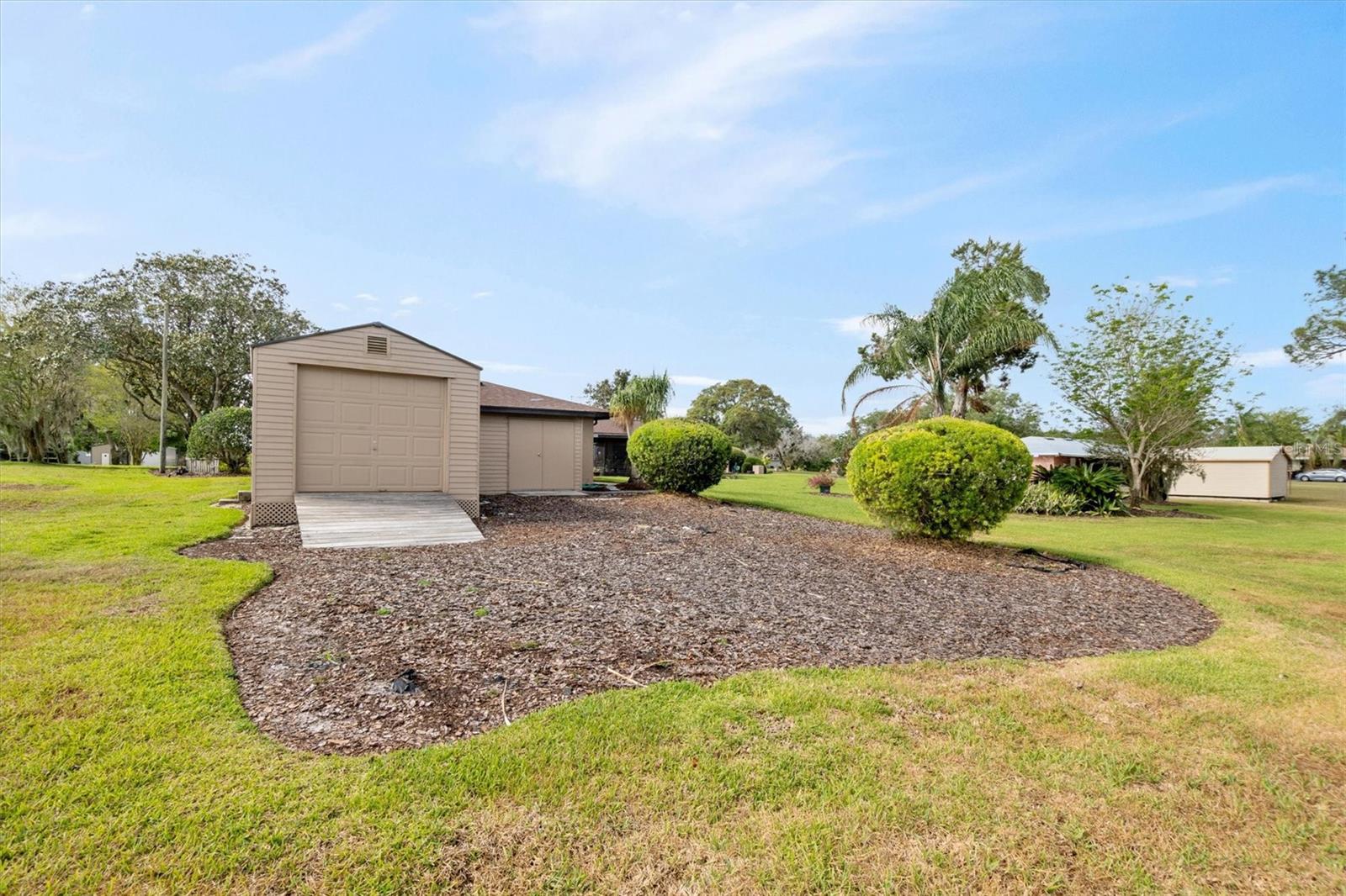 8947 OAKWOOD DR, LAKE WALES, FL, 33898