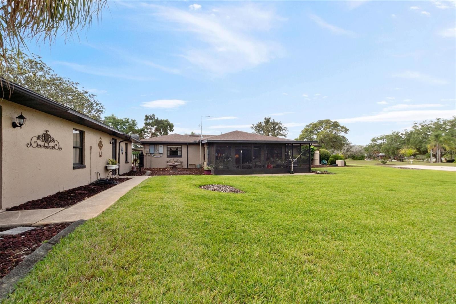 8947 OAKWOOD DR, LAKE WALES, FL, 33898