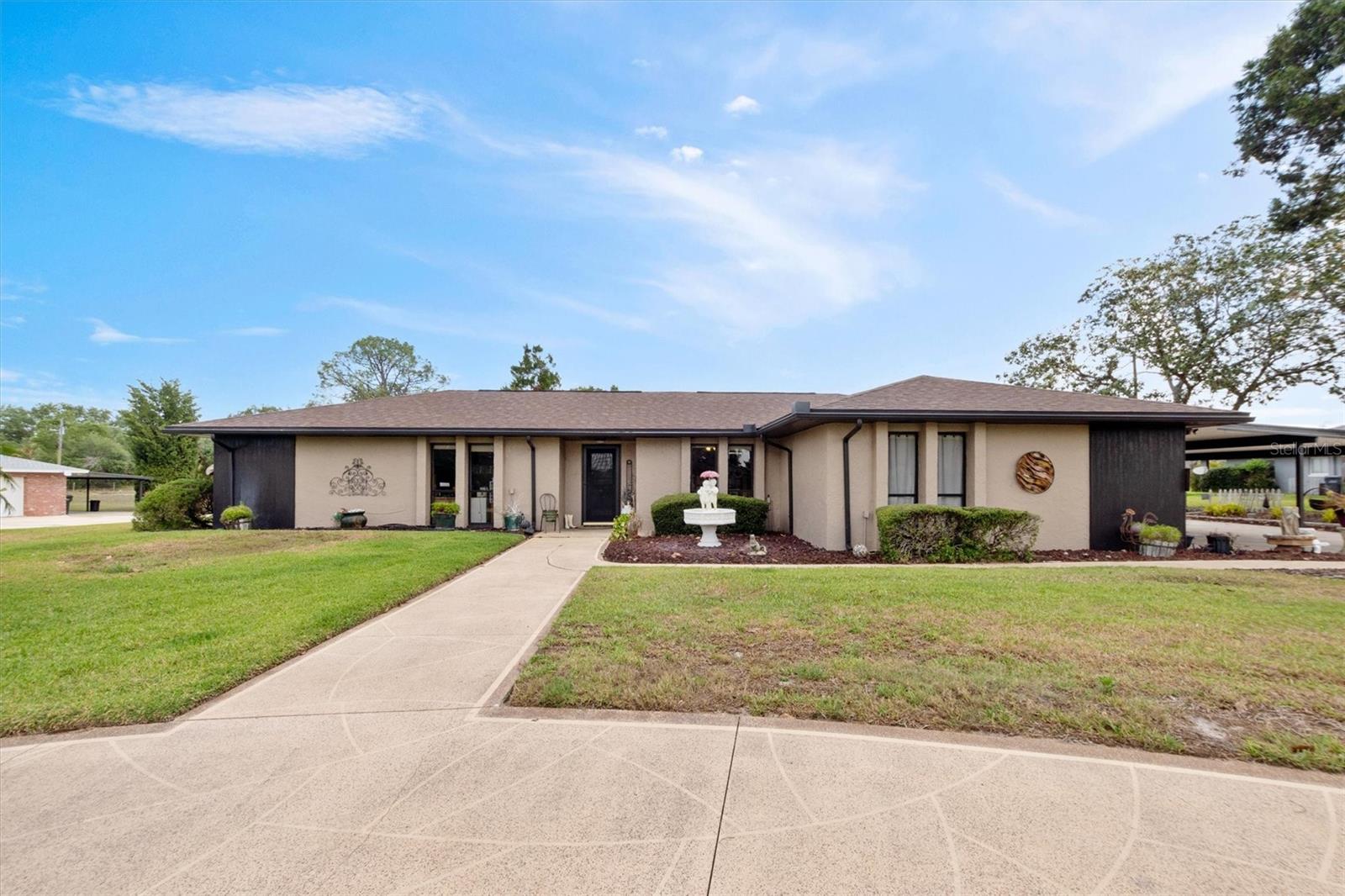 8947 OAKWOOD DR, LAKE WALES, FL, 33898