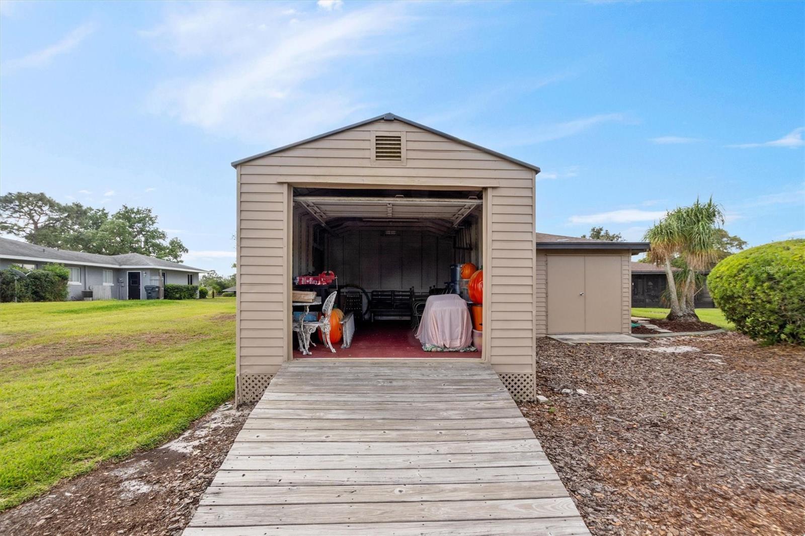 8947 OAKWOOD DR, LAKE WALES, FL, 33898