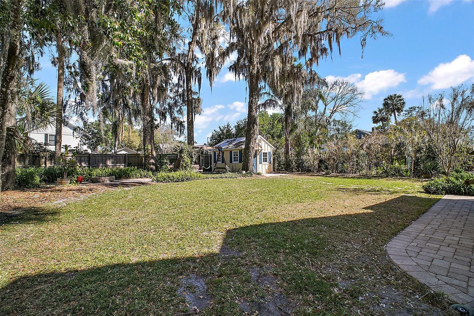 519 N CLARA AVE, DELAND, FL, 32720