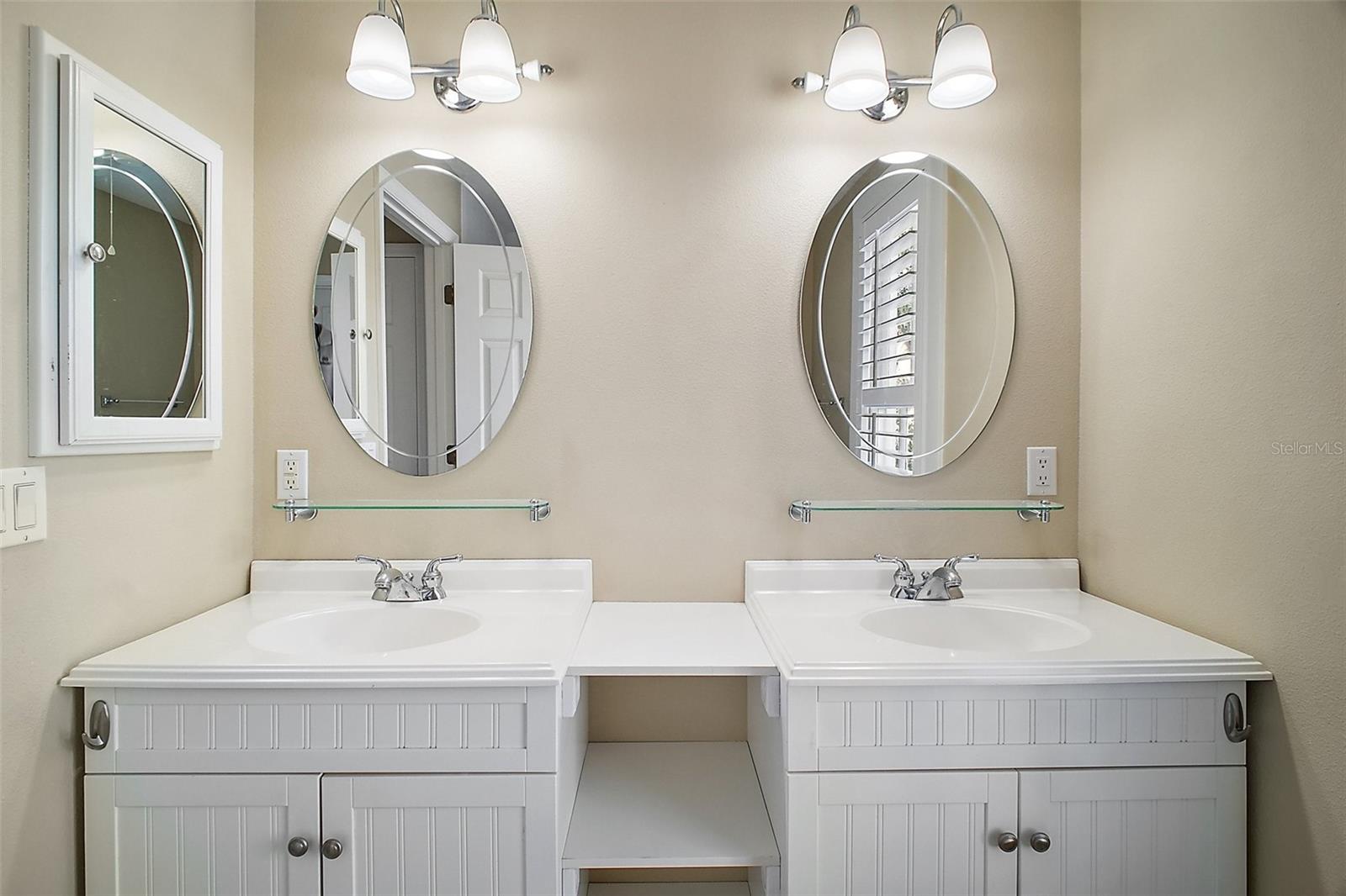 519 N CLARA AVE, DELAND, FL, 32720
