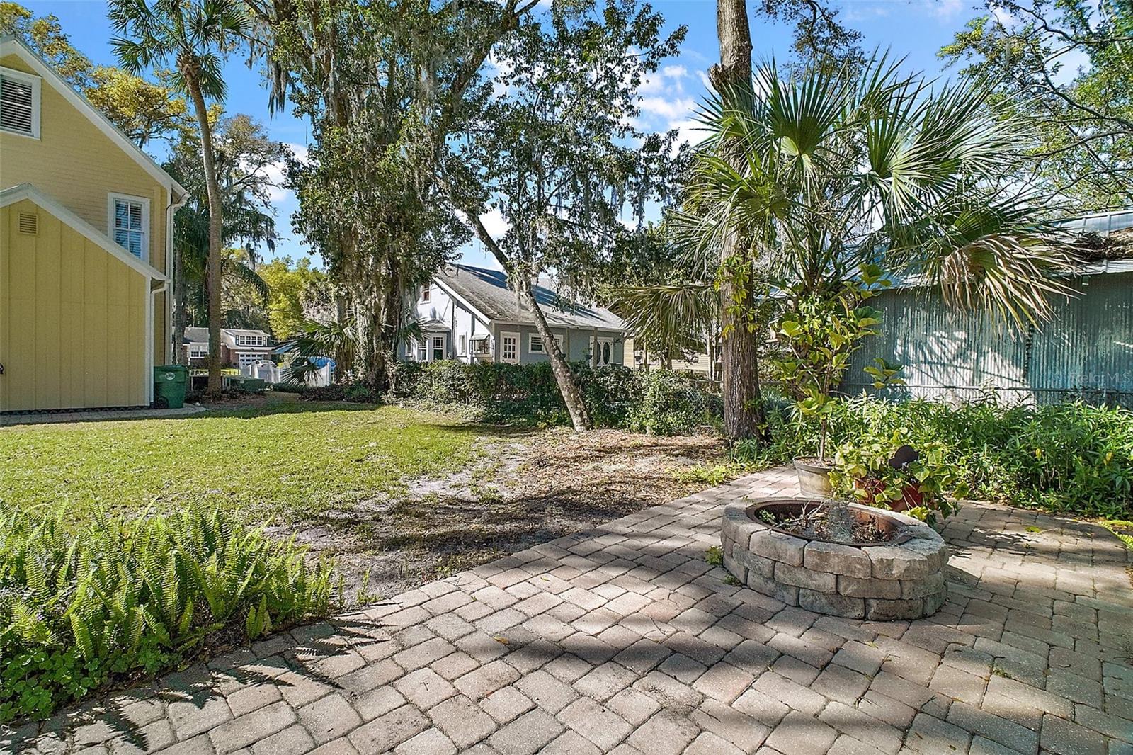519 N CLARA AVE, DELAND, FL, 32720