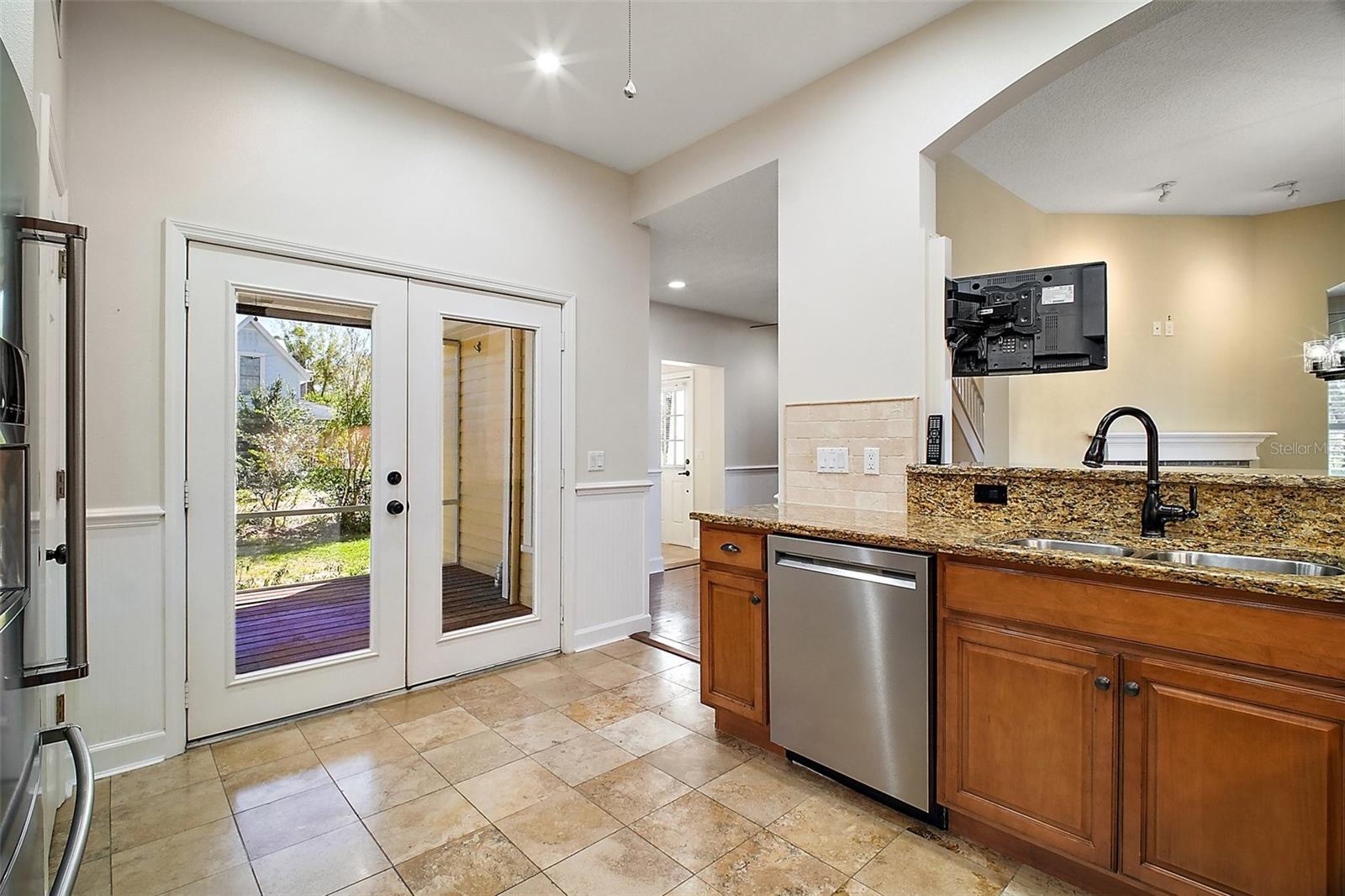 519 N CLARA AVE, DELAND, FL, 32720