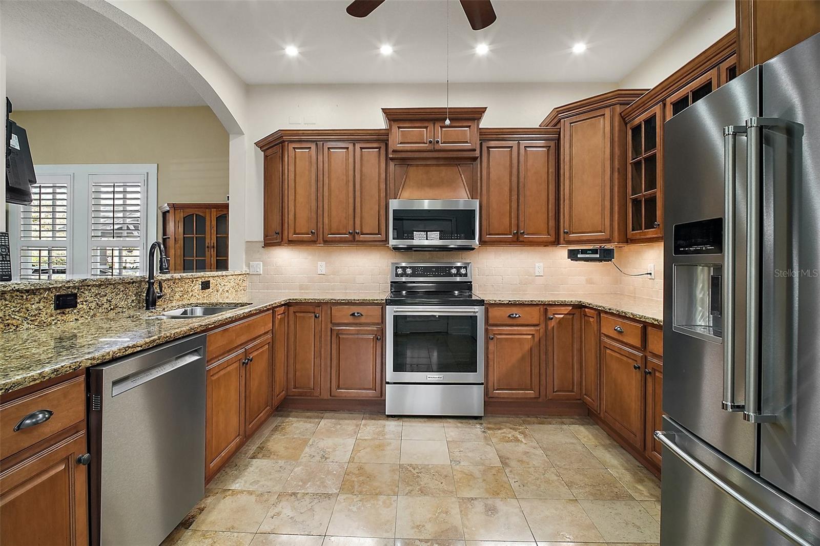 519 N CLARA AVE, DELAND, FL, 32720