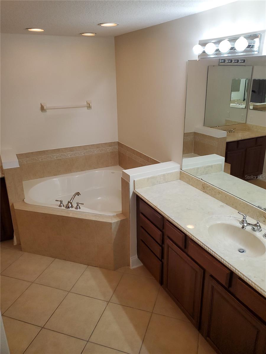 7206 REGINA WAY, ORLANDO, FL, 32819