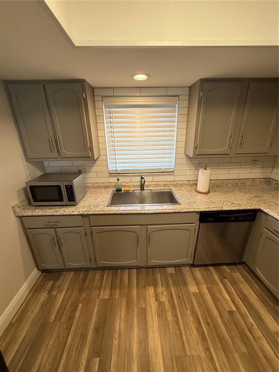 1200 ABBEY CRESCENT LN, CLEARWATER, FL, 33759