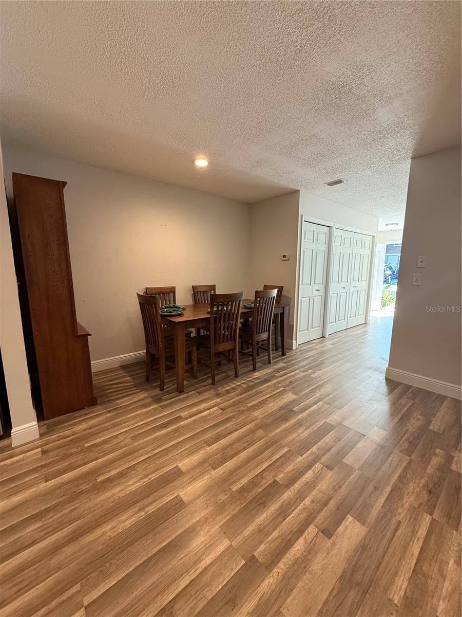 1200 ABBEY CRESCENT LN, CLEARWATER, FL, 33759