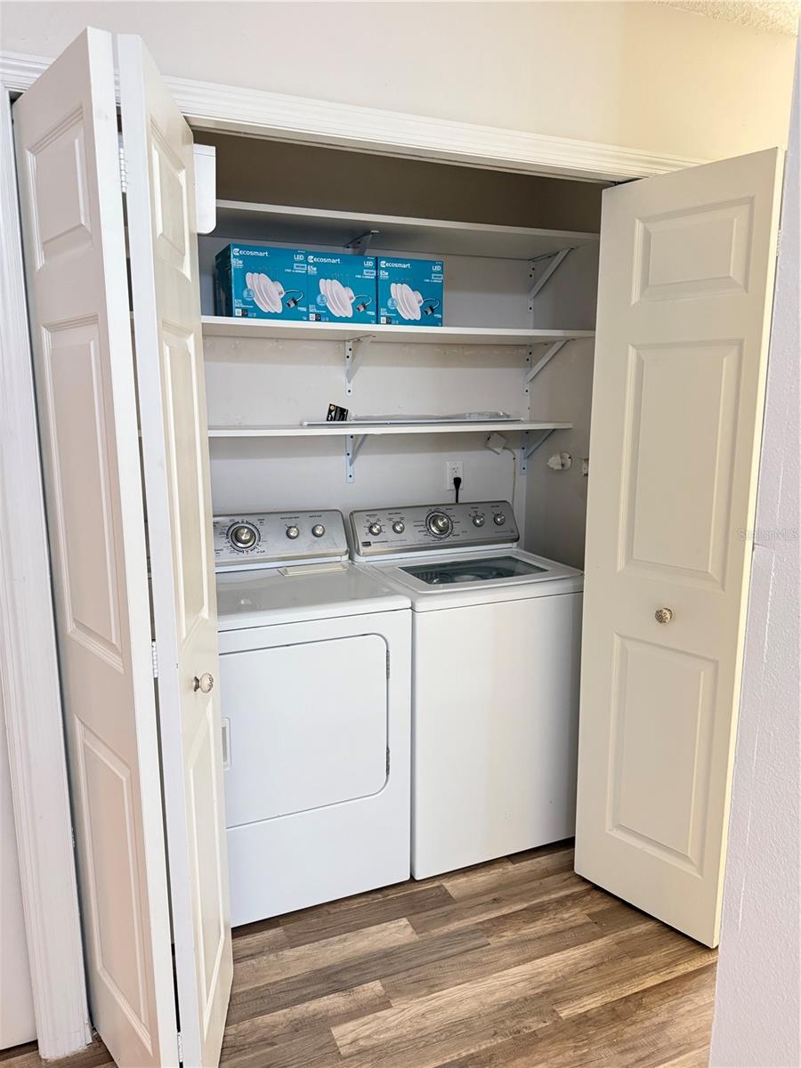 1200 ABBEY CRESCENT LN, CLEARWATER, FL, 33759