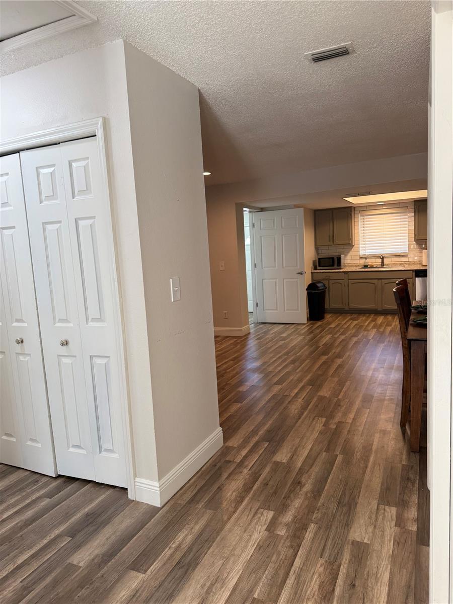 1200 ABBEY CRESCENT LN, CLEARWATER, FL, 33759