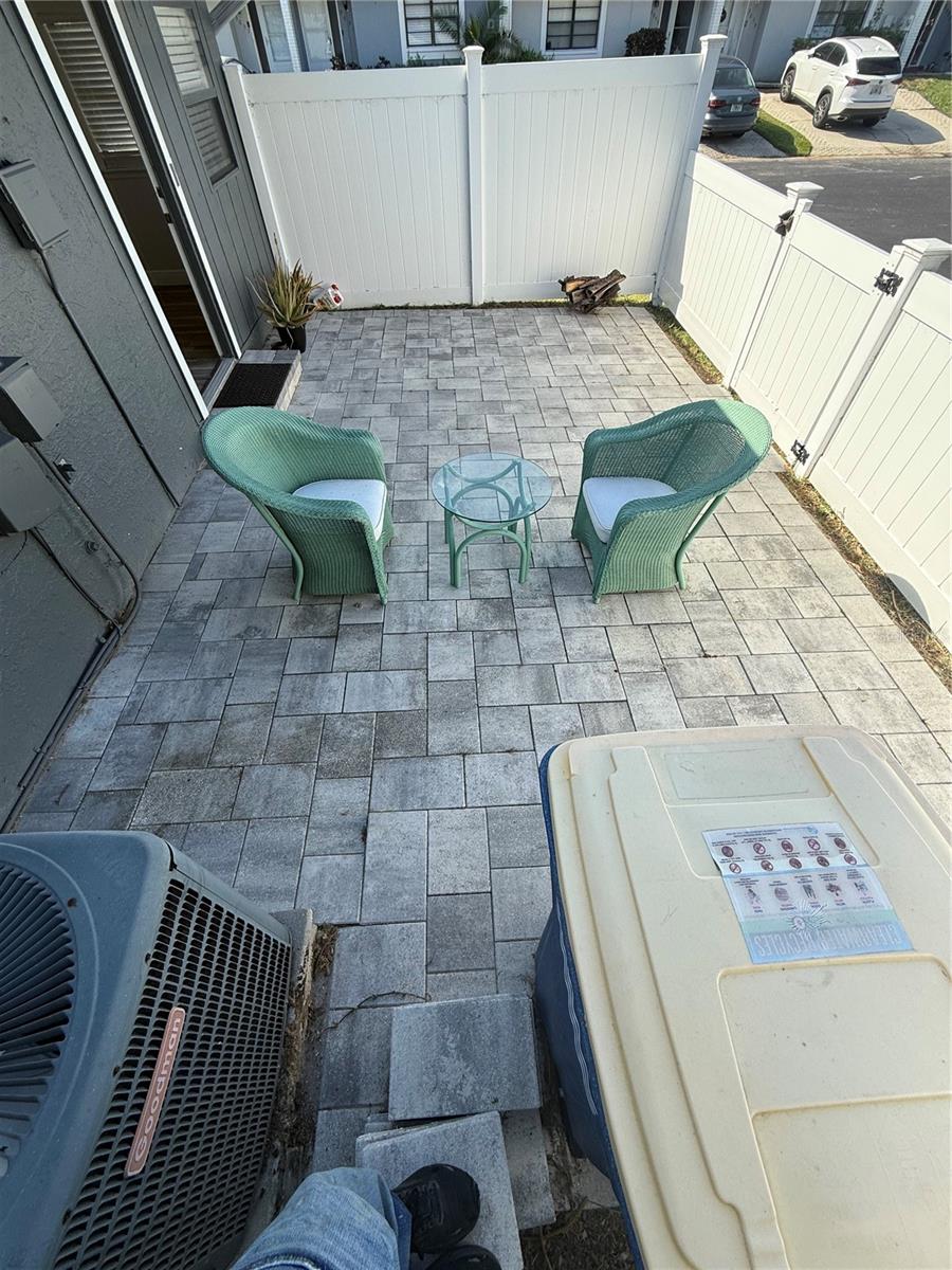 1200 ABBEY CRESCENT LN, CLEARWATER, FL, 33759