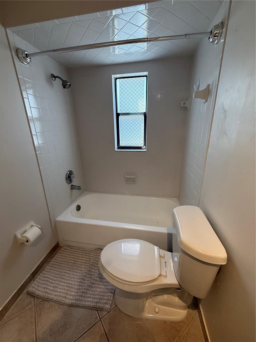 1200 ABBEY CRESCENT LN, CLEARWATER, FL, 33759