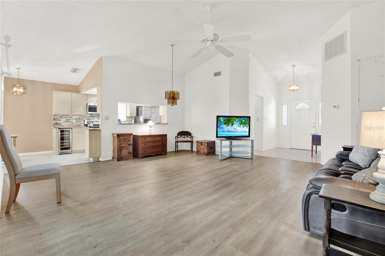 11722 CURRIE LN #I1, LARGO, FL, 33774