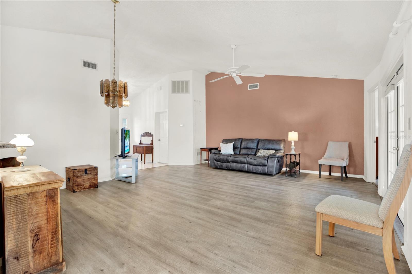 11722 CURRIE LN #I1, LARGO, FL, 33774