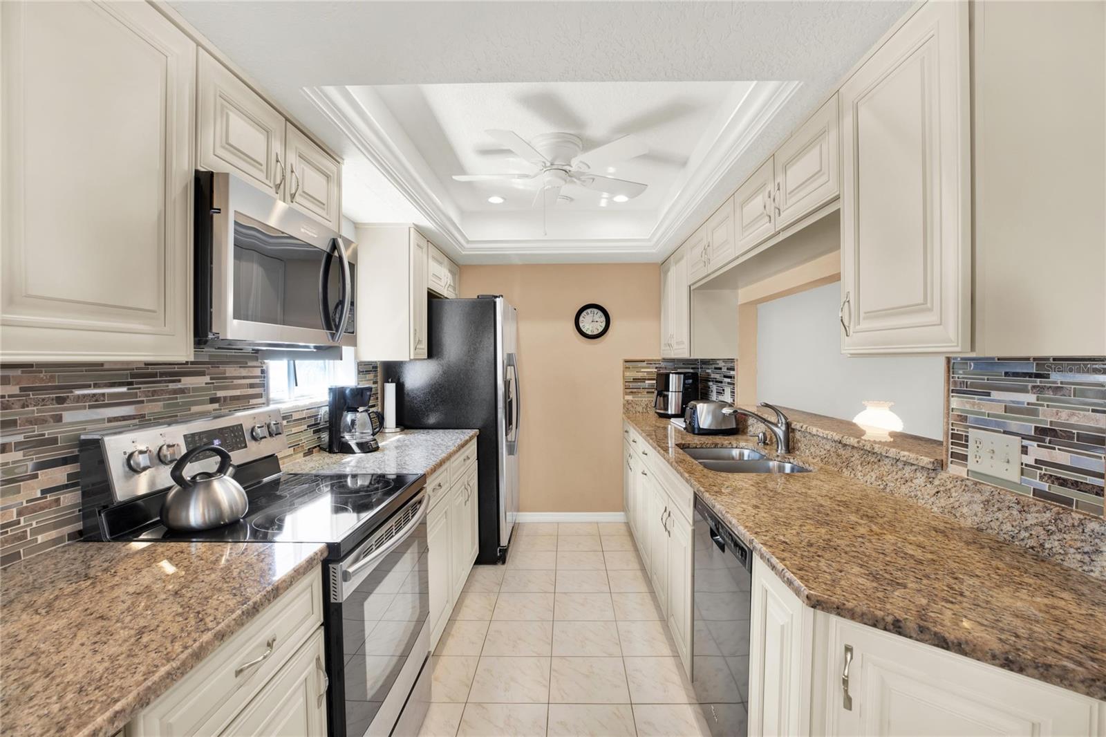 11722 CURRIE LN #I1, LARGO, FL, 33774