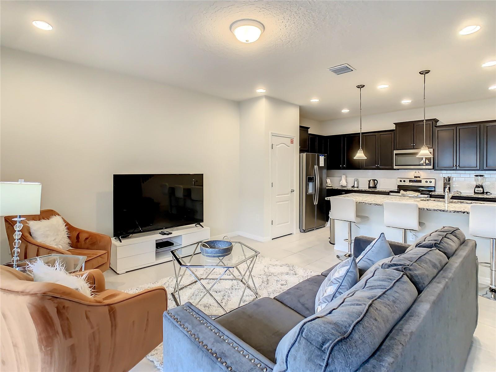 2412 TANGER DR, KISSIMMEE, FL, 34747