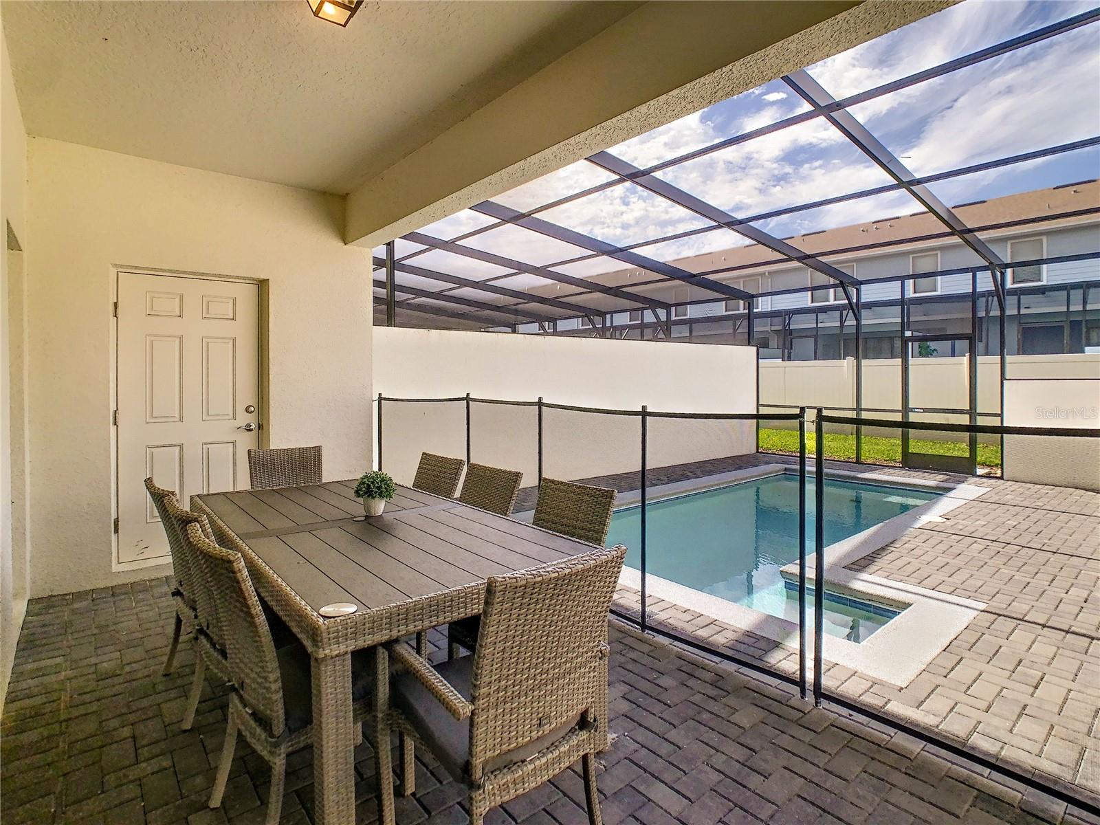 2412 TANGER DR, KISSIMMEE, FL, 34747
