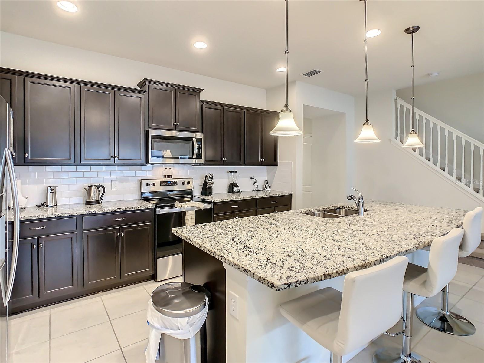 2412 TANGER DR, KISSIMMEE, FL, 34747