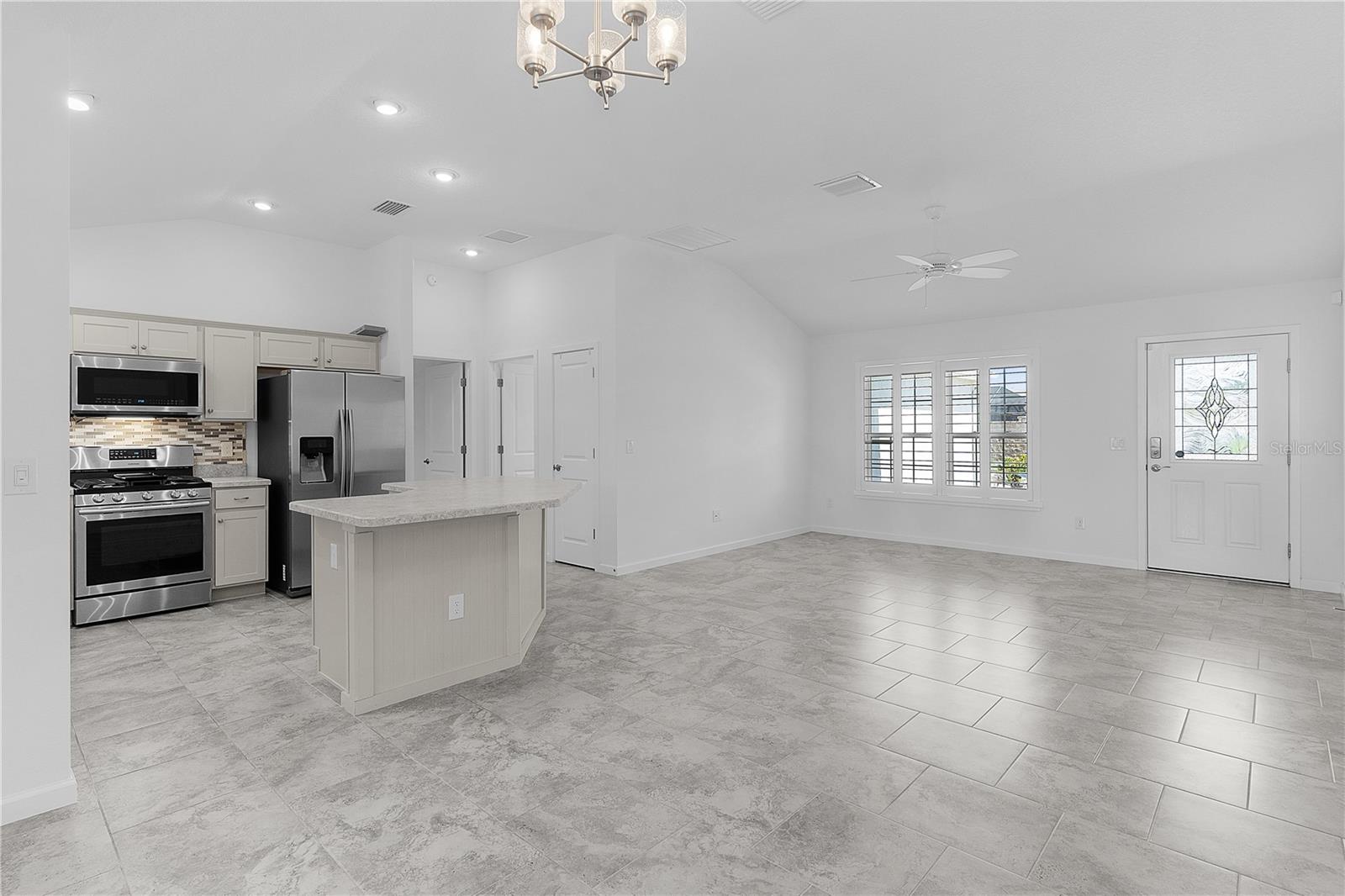 1589 ARMSTRONG AVE, THE VILLAGES, FL, 32163